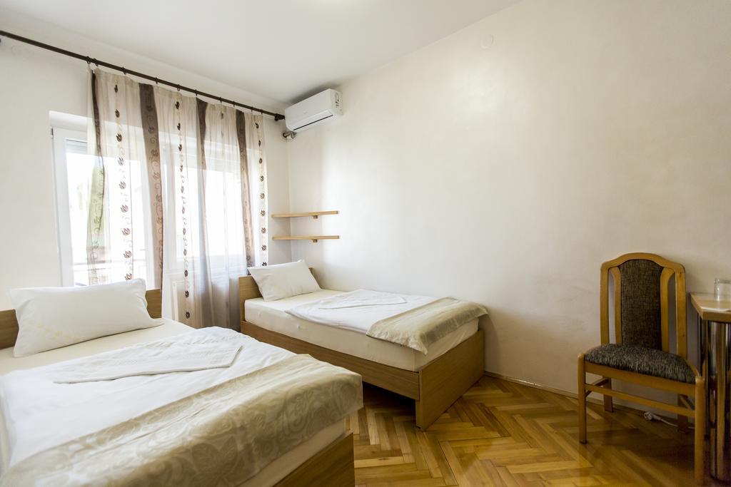 נובי סאד Apartmani Amaro מראה חיצוני תמונה
