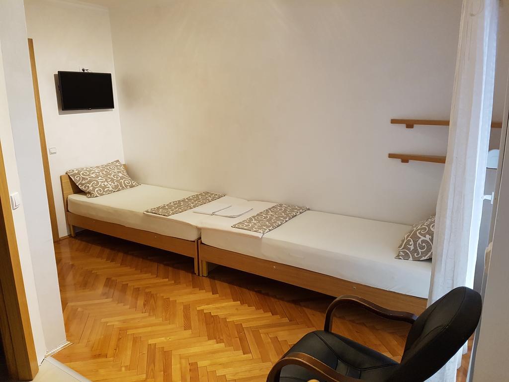 נובי סאד Apartmani Amaro מראה חיצוני תמונה